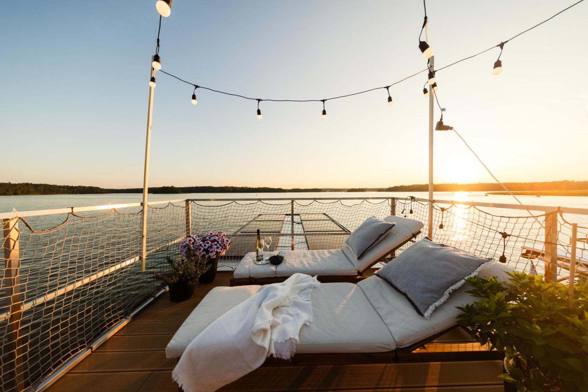 Domek Na Wodzie - Houseboat -Sauna, Taras Na Dachu, Dwie Sypialnie Mikołajki Екстериор снимка