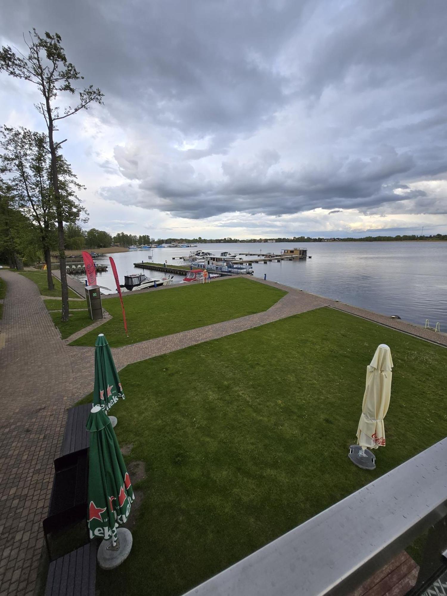 Domek Na Wodzie - Houseboat -Sauna, Taras Na Dachu, Dwie Sypialnie Mikołajki Екстериор снимка