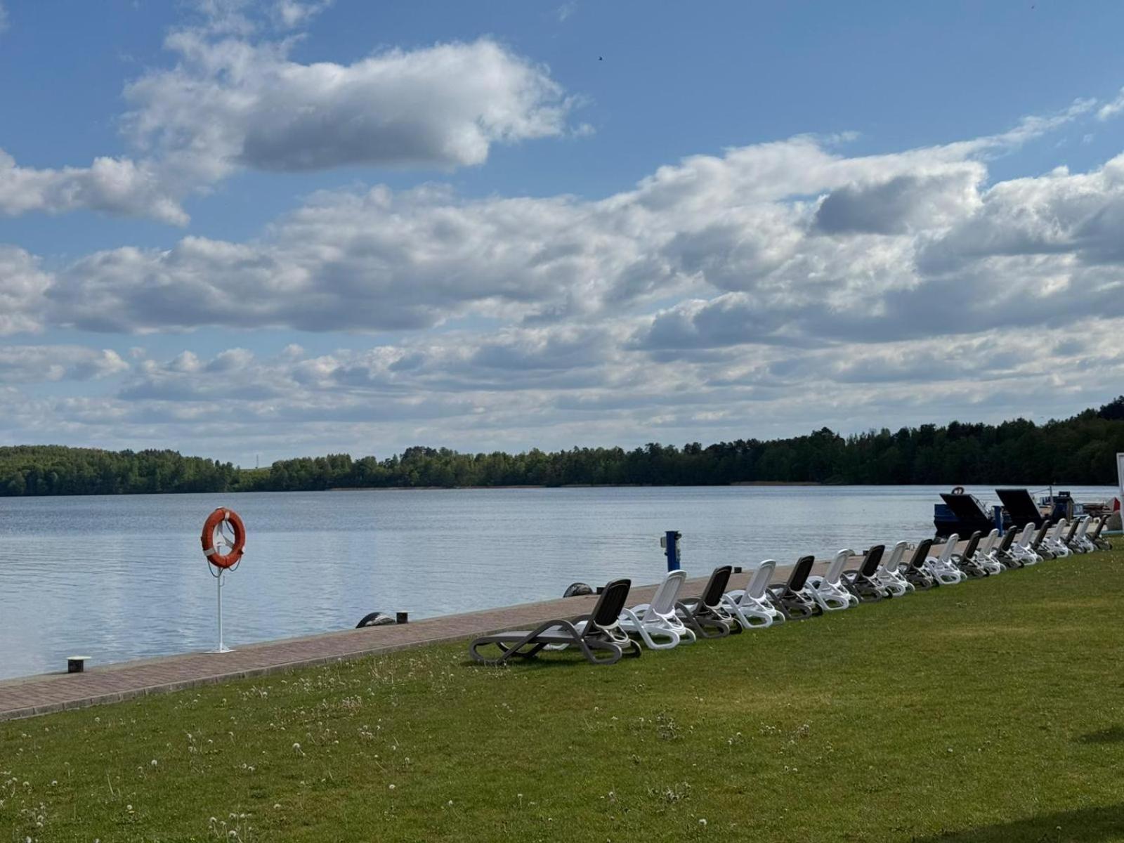 Domek Na Wodzie - Houseboat -Sauna, Taras Na Dachu, Dwie Sypialnie Mikołajki Екстериор снимка