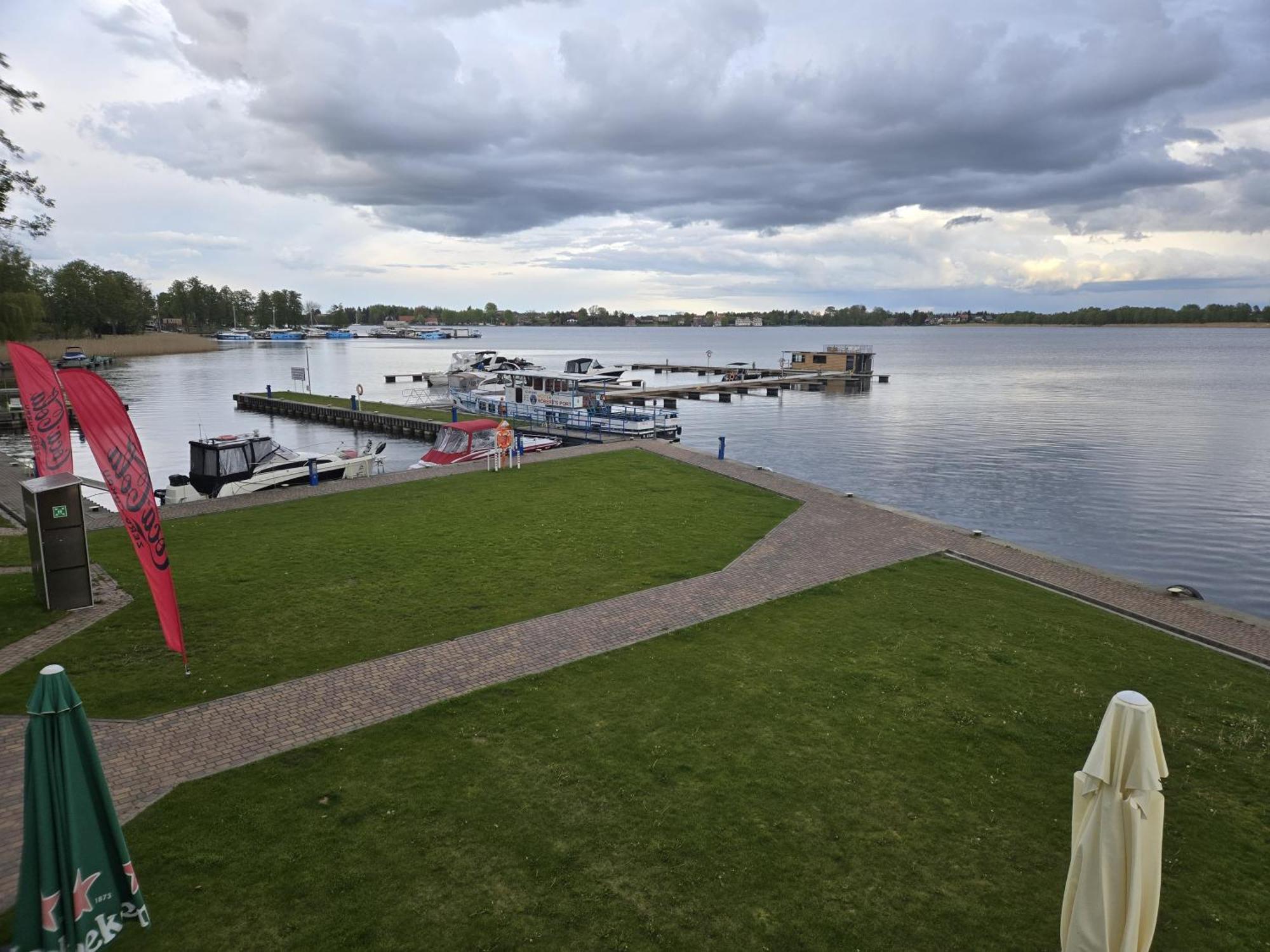 Domek Na Wodzie - Houseboat -Sauna, Taras Na Dachu, Dwie Sypialnie Mikołajki Екстериор снимка