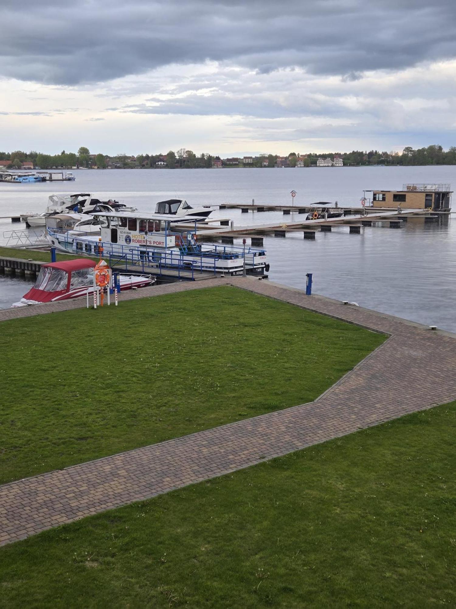 Domek Na Wodzie - Houseboat -Sauna, Taras Na Dachu, Dwie Sypialnie Mikołajki Екстериор снимка