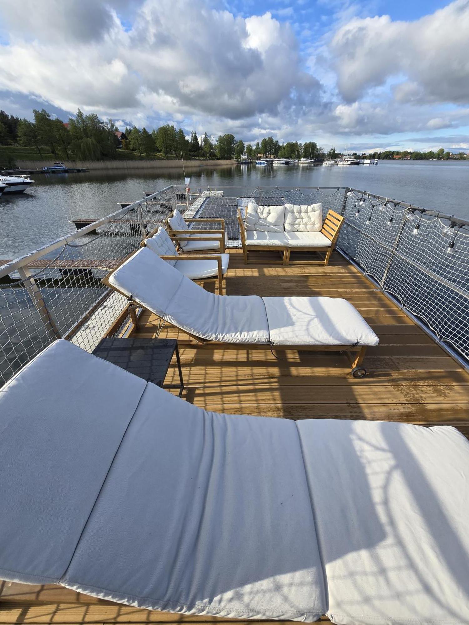 Domek Na Wodzie - Houseboat -Sauna, Taras Na Dachu, Dwie Sypialnie Mikołajki Екстериор снимка